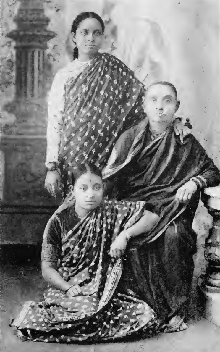 Sharad Sadan Pupils With Their Hindu Mother